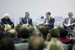 Left to right, Janet Yellen, chair of the U.S. Federal Reserve, and Mario Draghi, president of the European Central Bank (ECB), react as Mark Carney, governor of the Bank of England (BOE), and Haruhiko Kuroda, governor of the Bank of Japan (BOJ)
