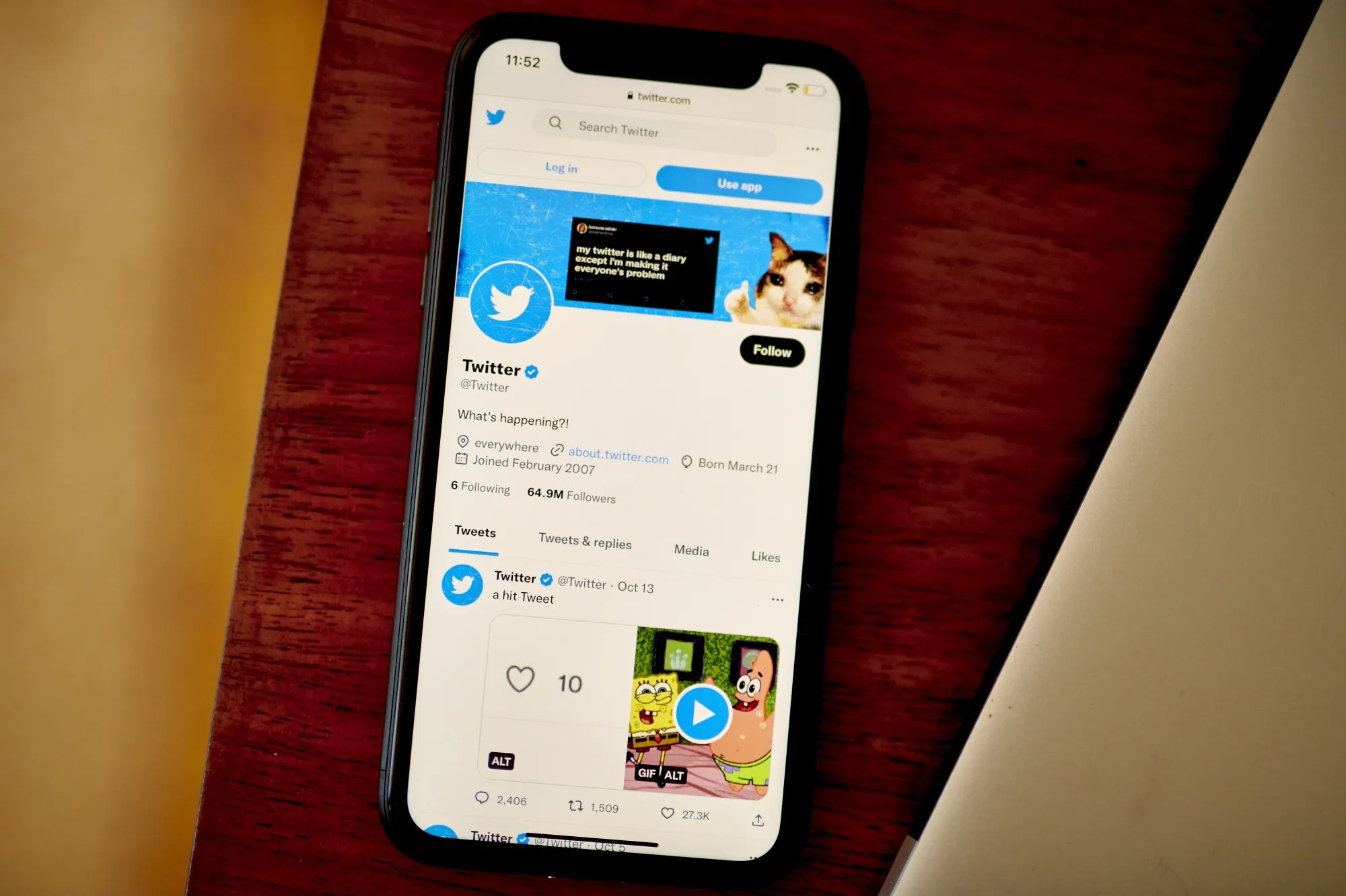 A blue verification check on the page of Twitter Inc.