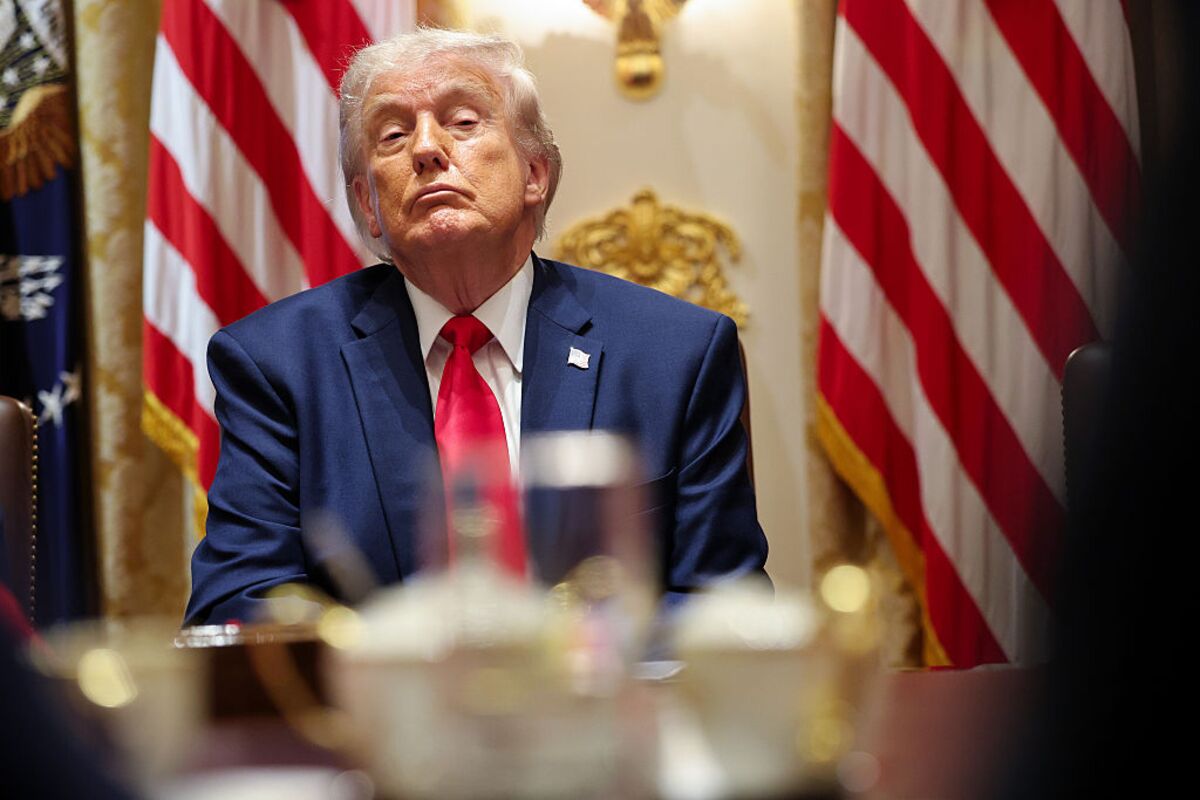 Americans Hurt in Kuwait as Trump Sends Mixed Signals on War