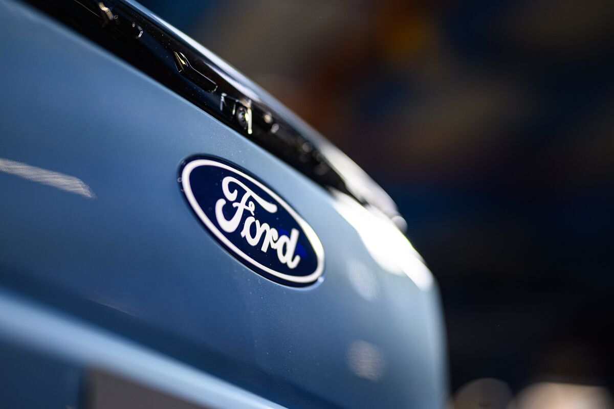 Ford Beats Sales Estimates on Strong Demand for Work Trucks