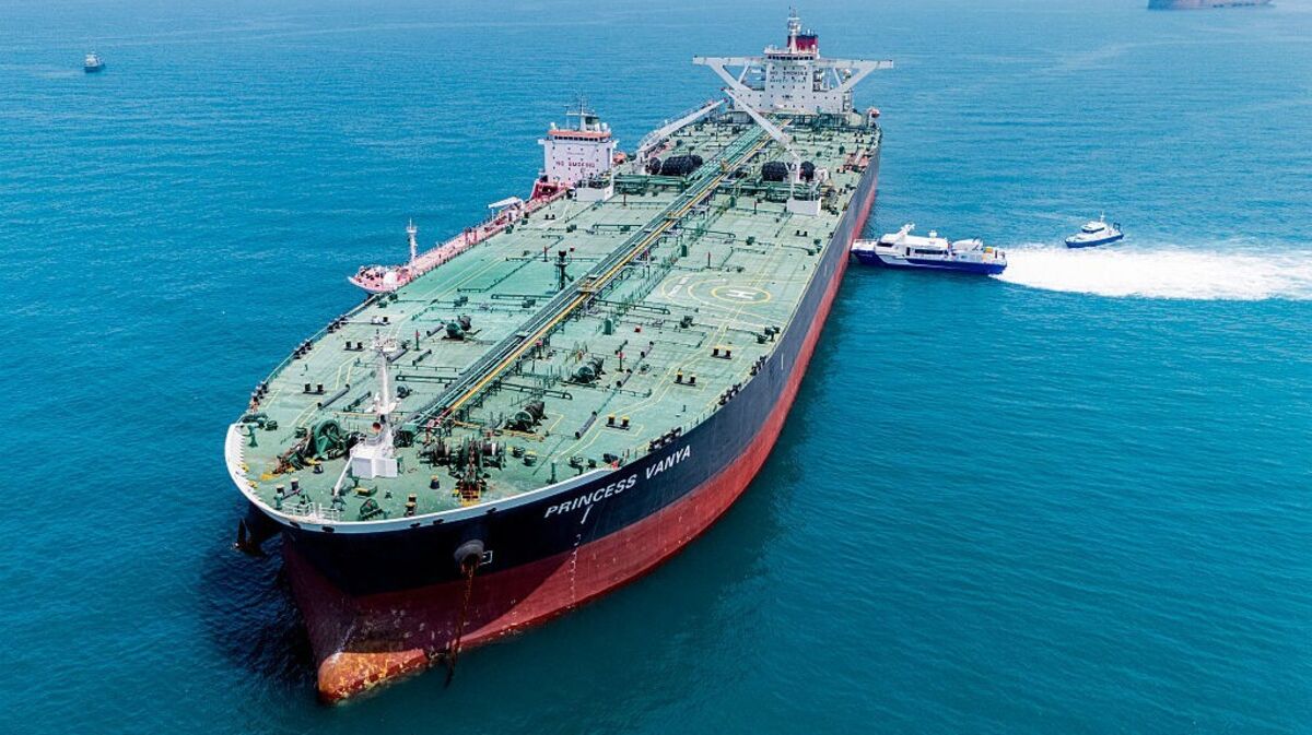 Oil Rises After OPEC+ Says It Will Pause Output Hikes