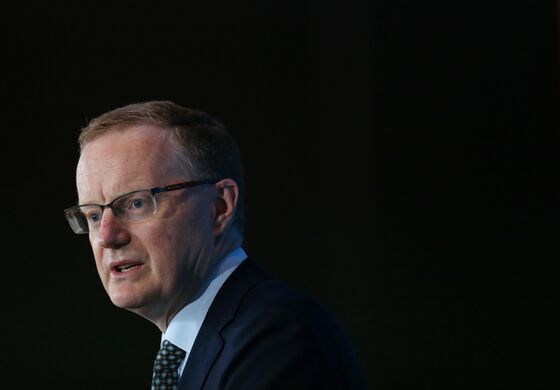 RBA On Alert as Property Slump, Weak Incomes Threaten Spending