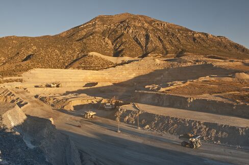 Barrick Gold May Sell Energy Unit as It Reviews Some Assets
