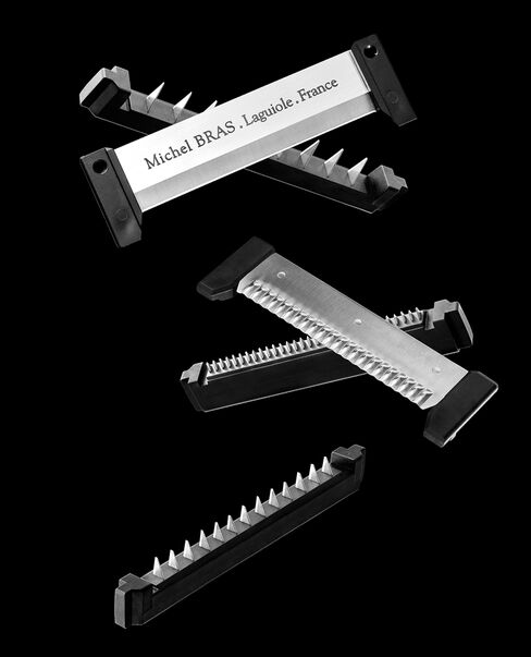 Heavy steel blades that lock into the new Michel Bras mandoline.