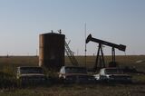 U.S. Oil Industry Prioritizes Output Over Debt 
