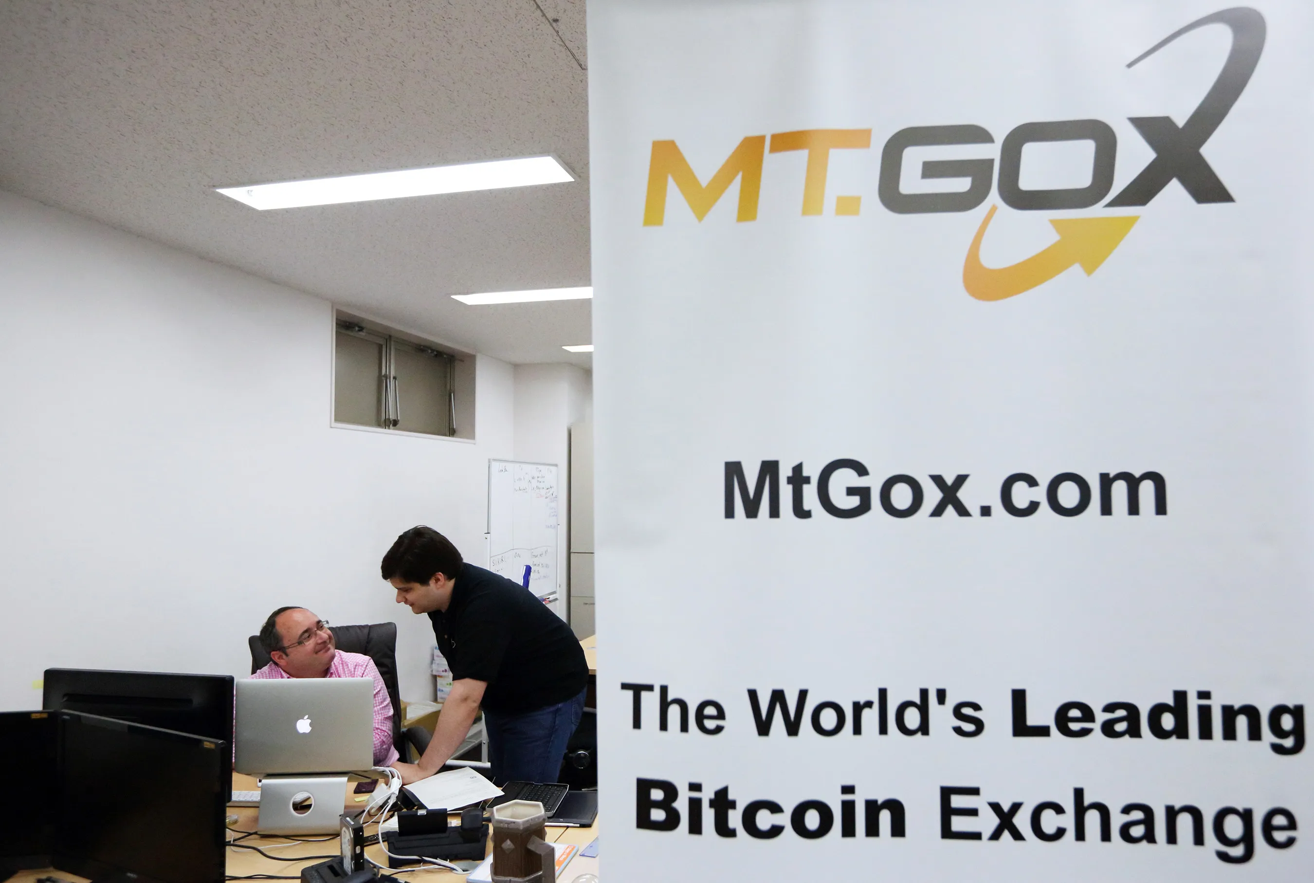 Mt. Gox Bitcoin Exchange Down Amid $365 Million Theft Claim - Bloomberg
