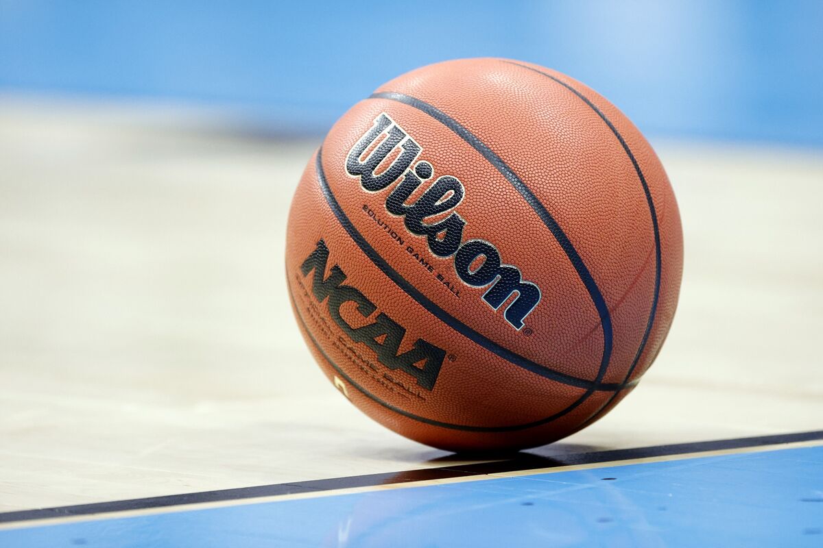 College Basketball Games Cancelled, Postponed as Covid Cases Soar ...