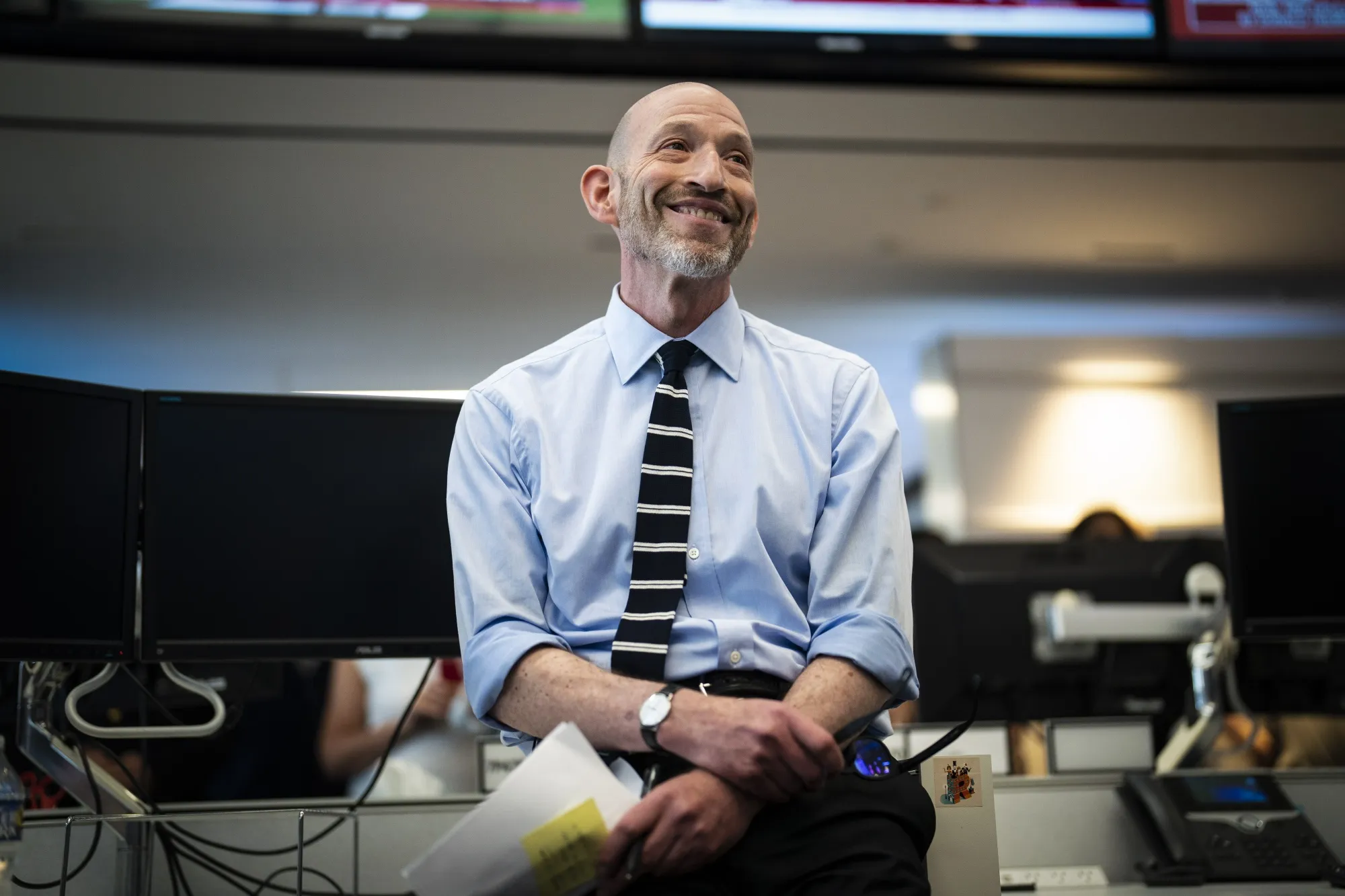 Washington Post Opinion Editor Quits Over Bezos Changes Bloomberg
