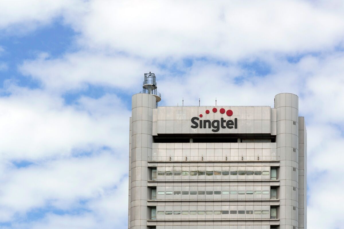 SingTel Faces Another Crisis at Optus With Fatal Network Outage