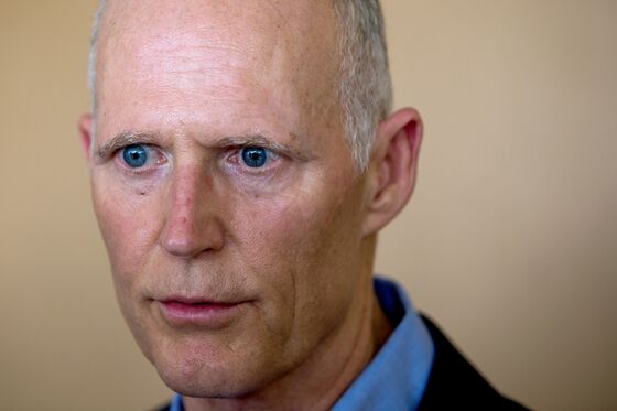 Florida’s Algae Blame Sticks to ‘Red-Tide Rick’ in Senate Race