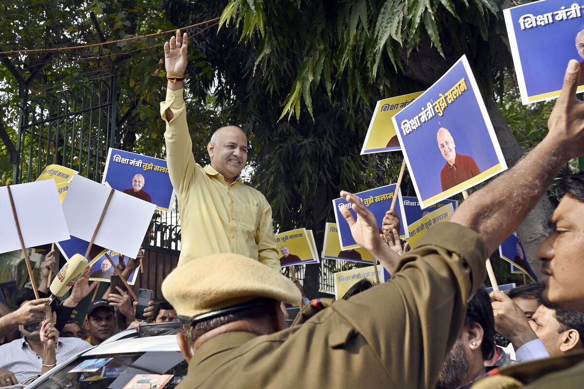 India Federal Police Arrest Leader From Key Opposition Party - Bloomberg