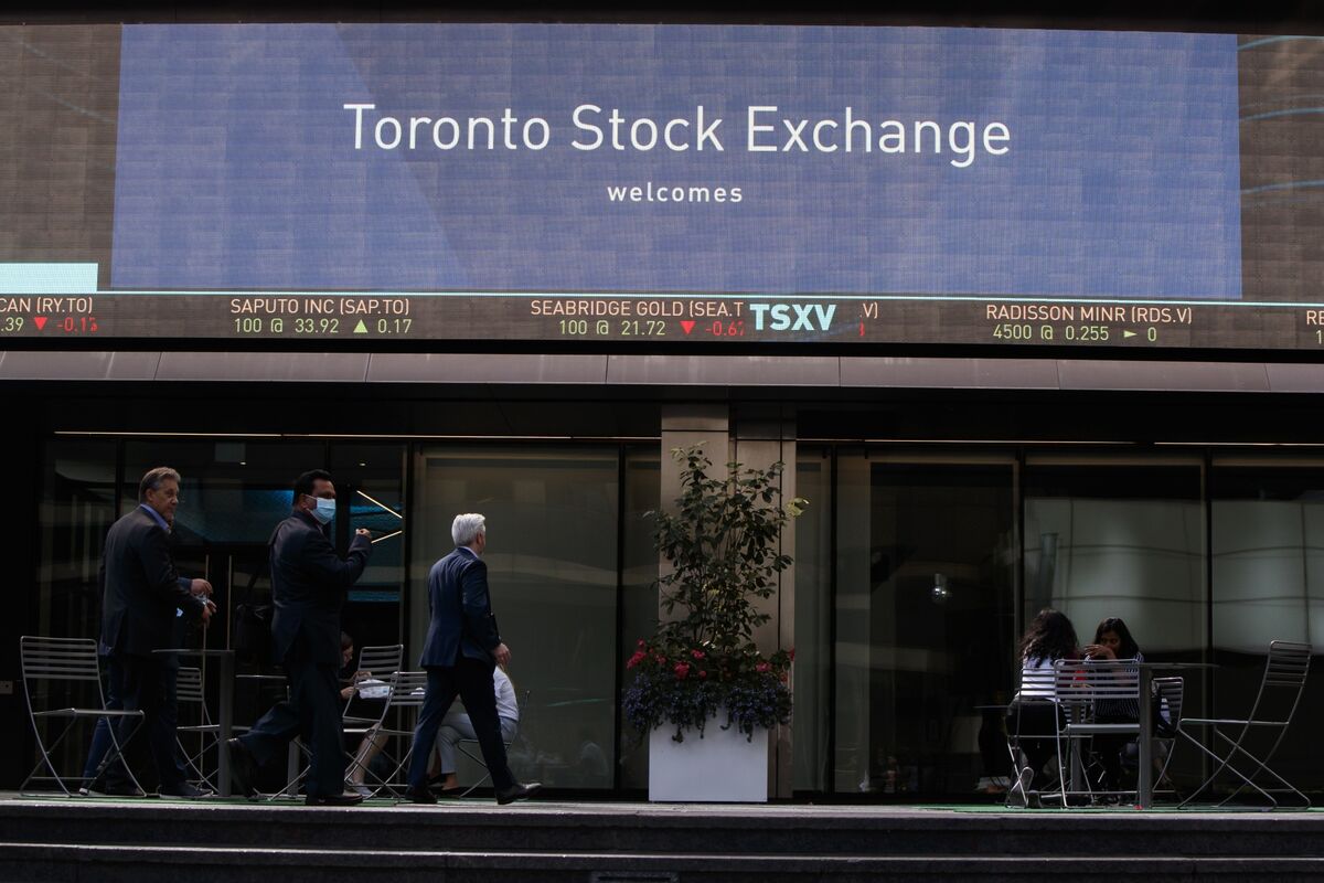 Data Center Push Turns a Construction Firm Into Top Canada Stock