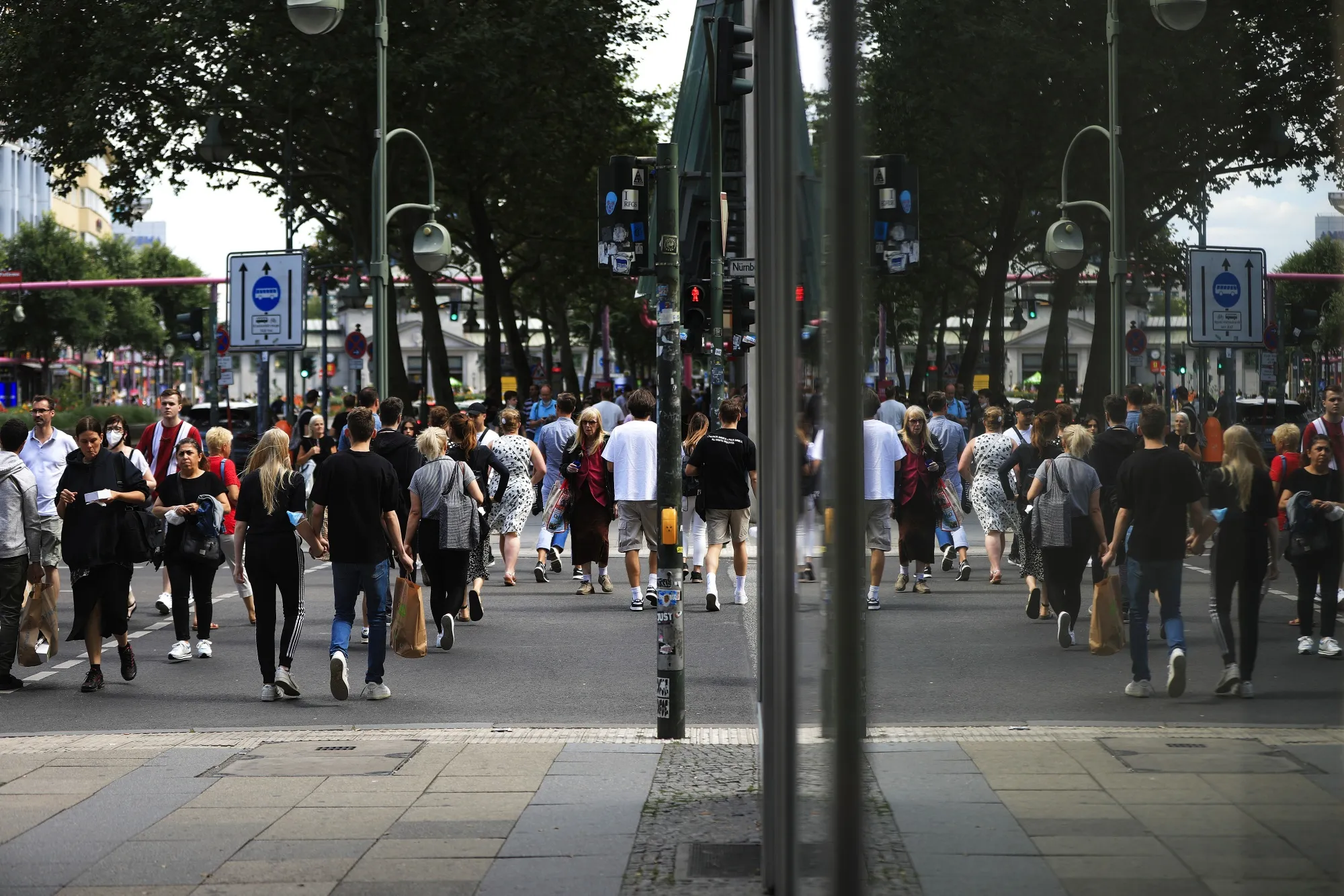 Retail and Construction Ahead of German GDP Figures 