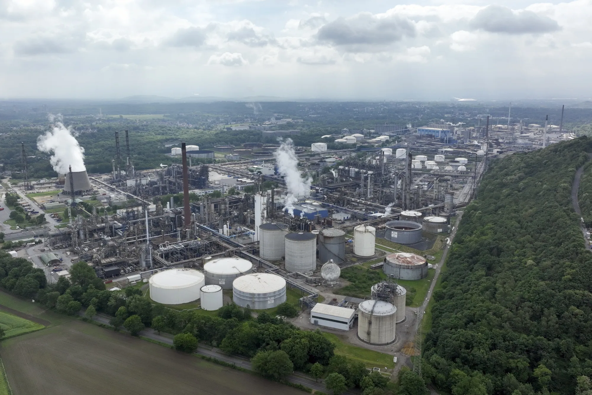 BP Offloads Gelsenkirchen Refinery to Refine Global Portfolio