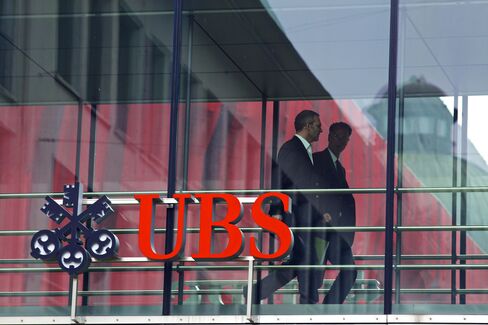 UBS Joins Lloyds Beating Estimates as Deutsche Bank Sells Stock
