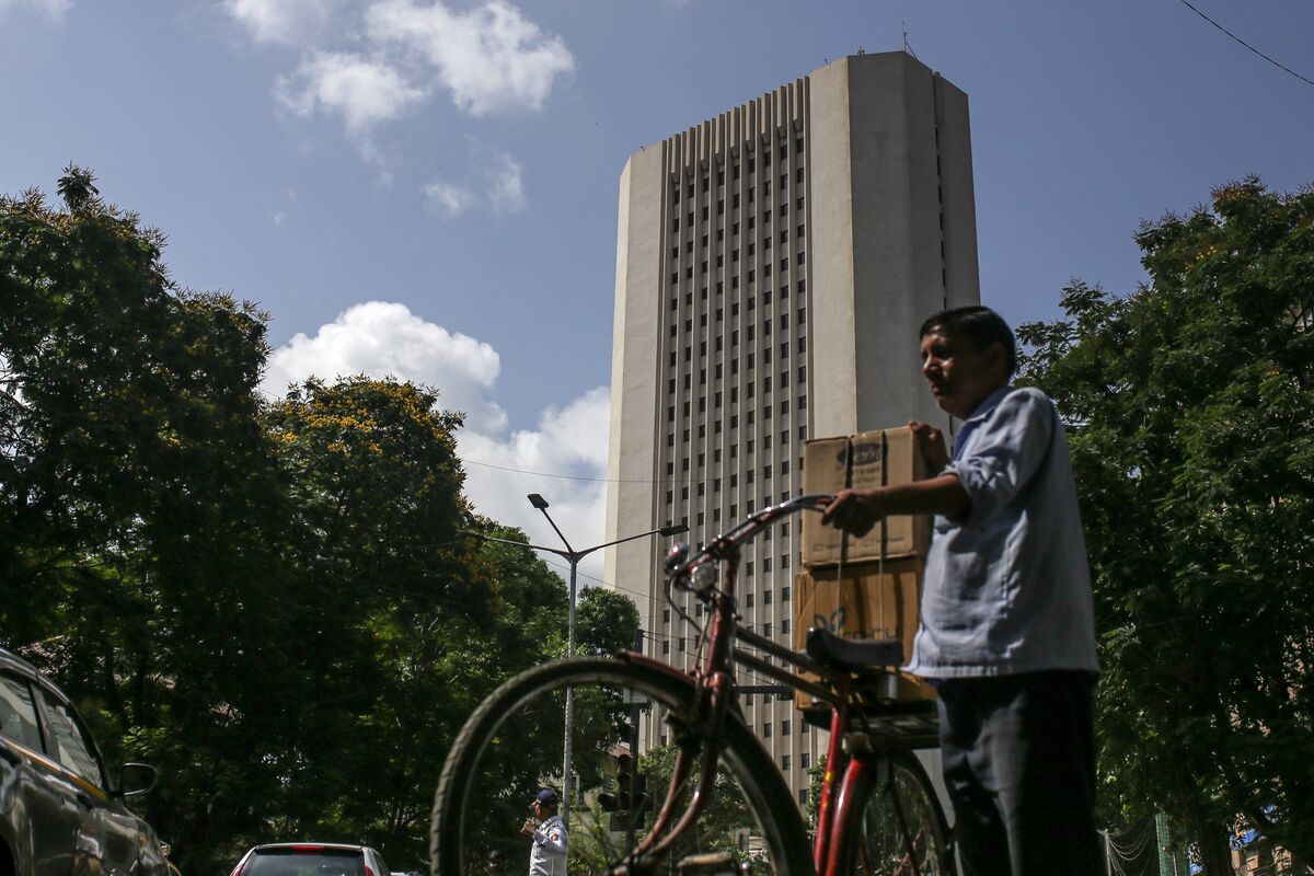 India RBI to Inject $5 Billion Equivalent Cash Via Swap Auction