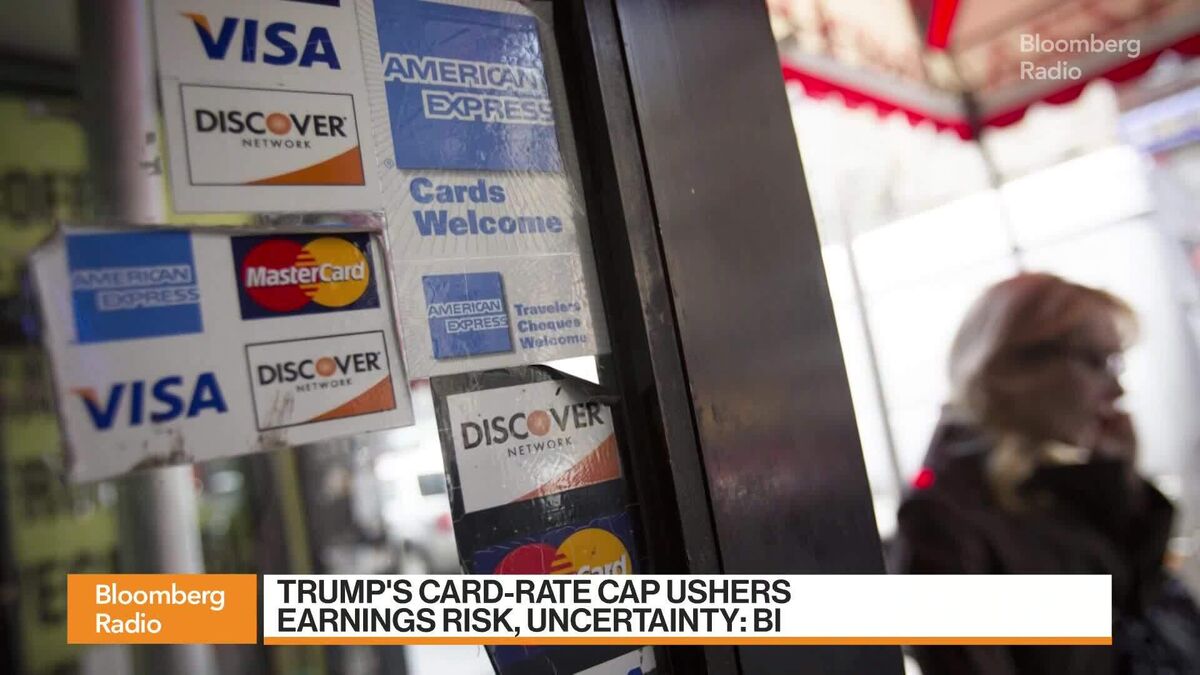 Trump Calls for One-Year Cap on Credit Card Rates at 10%