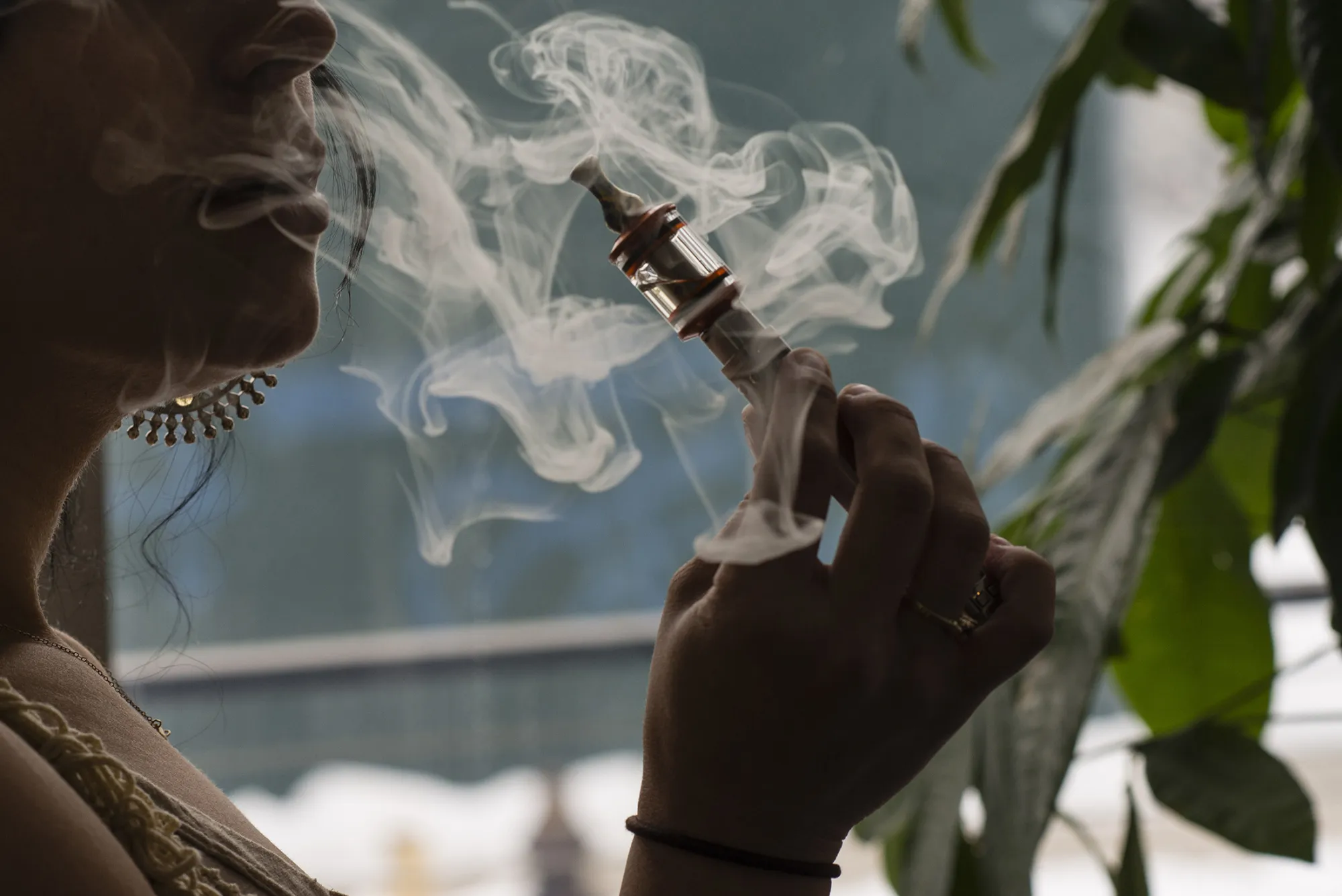 No Smoking' Also Applies to E-Cigarettes on Flights, Court Says - Bloomberg
