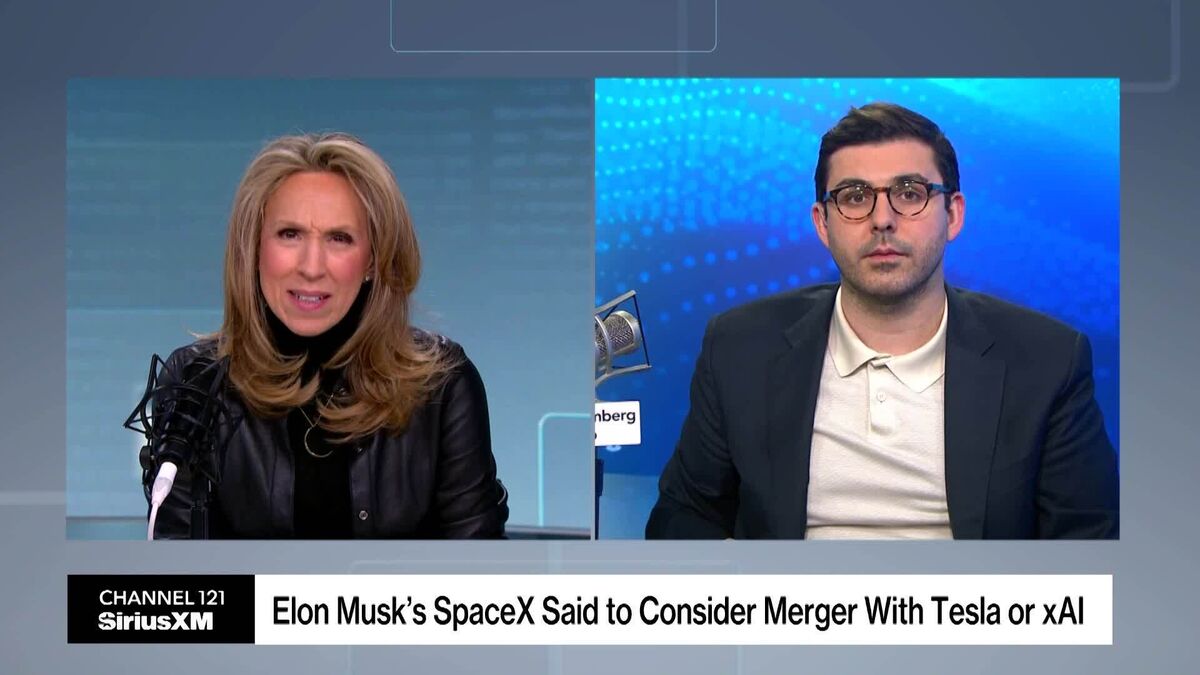 Elon Musk's SpaceX Said to Consider Merger With Tesla or xAI