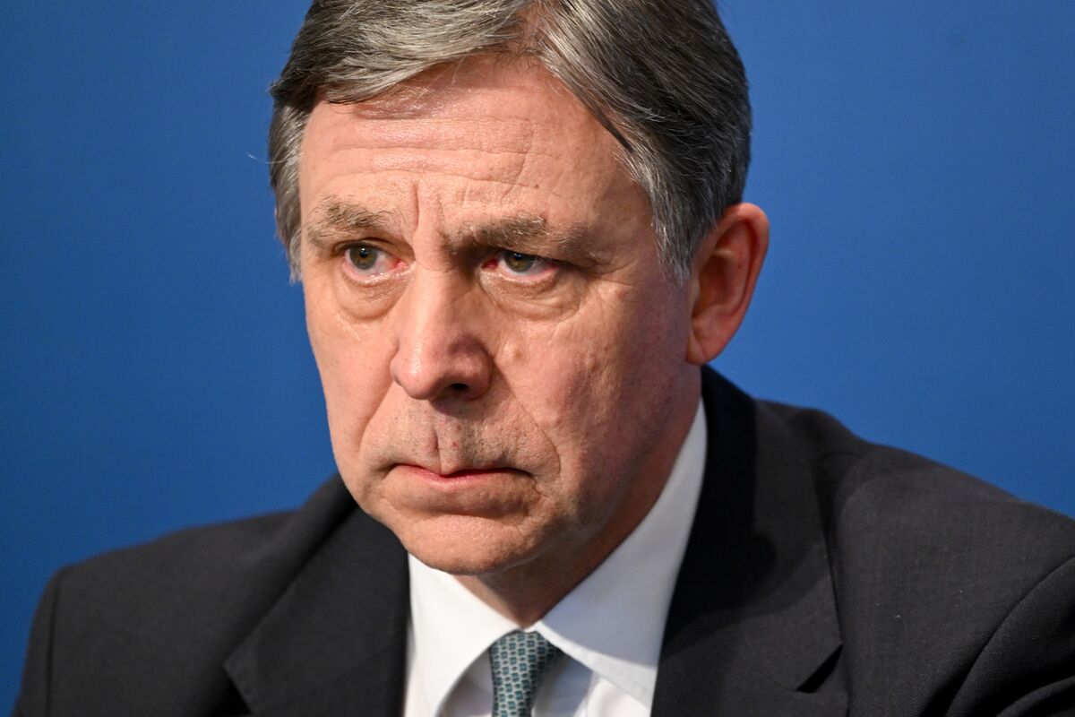 BOE’s Taylor Says Rate Rises Only Needed in Worst-Case Scenario