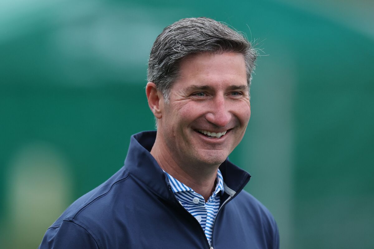 Starbucks Reports CEO Brian Niccol Earned $31 Million in 2025 Starbucks Reports CEO Brian Niccol Earned $31 Million in 2025