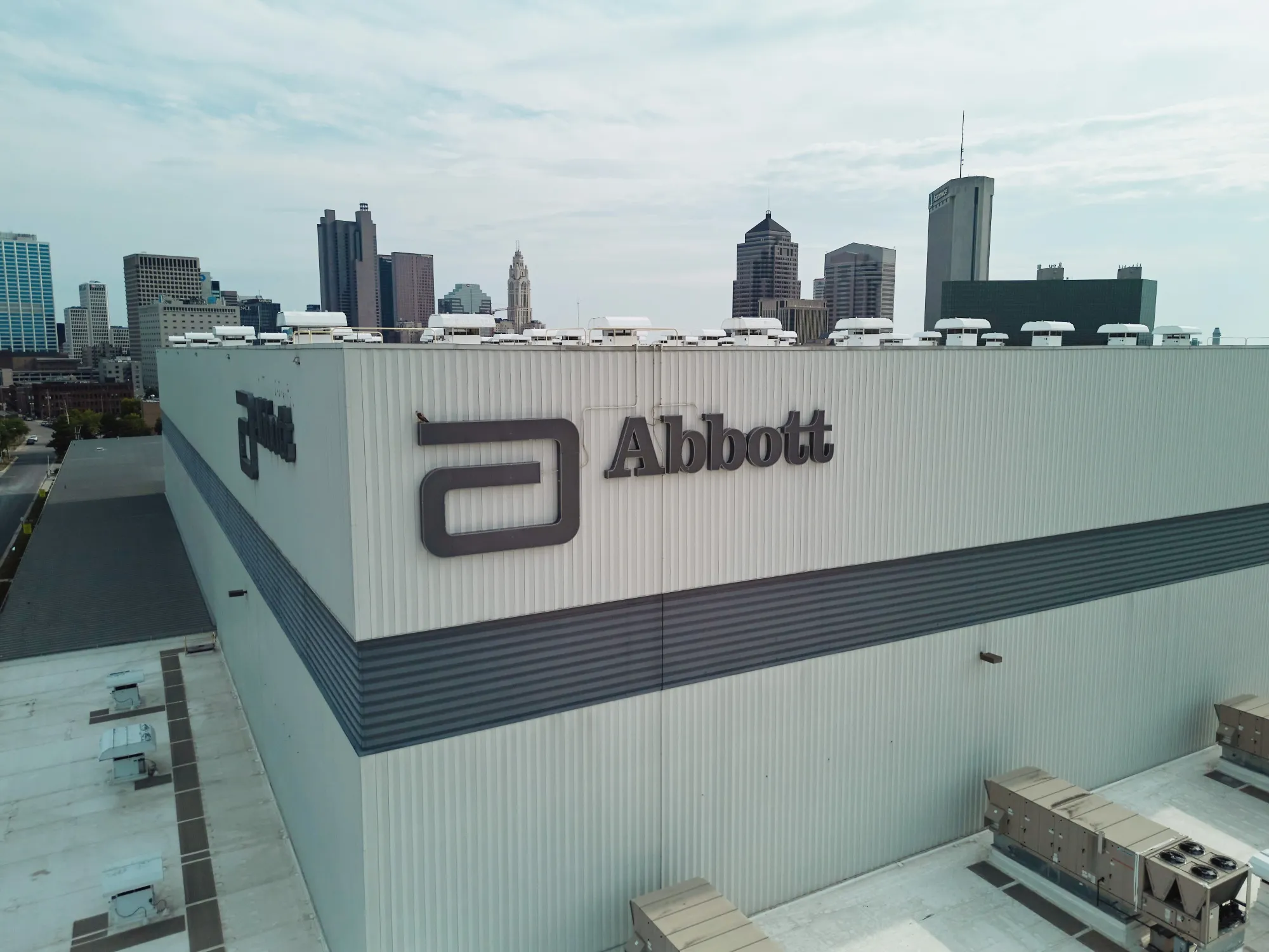 Abott's Racking Abbott Narrows 2024 Forecast as Medical Devices Drive Growth - Bloomberg