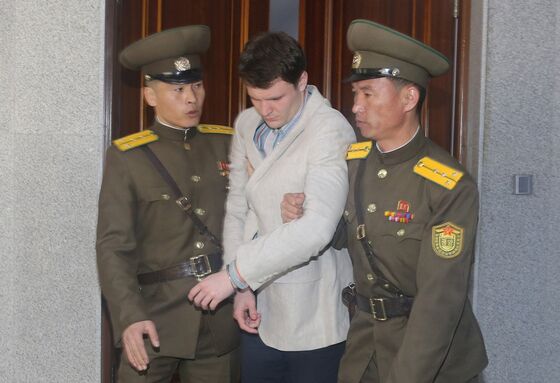 Trump Gives Kim a Pass on Warmbier in U.S. Human Rights Retreat