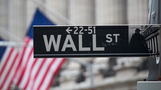 Wall Street Tempers Bonus Expectations in Year of the Pandemic