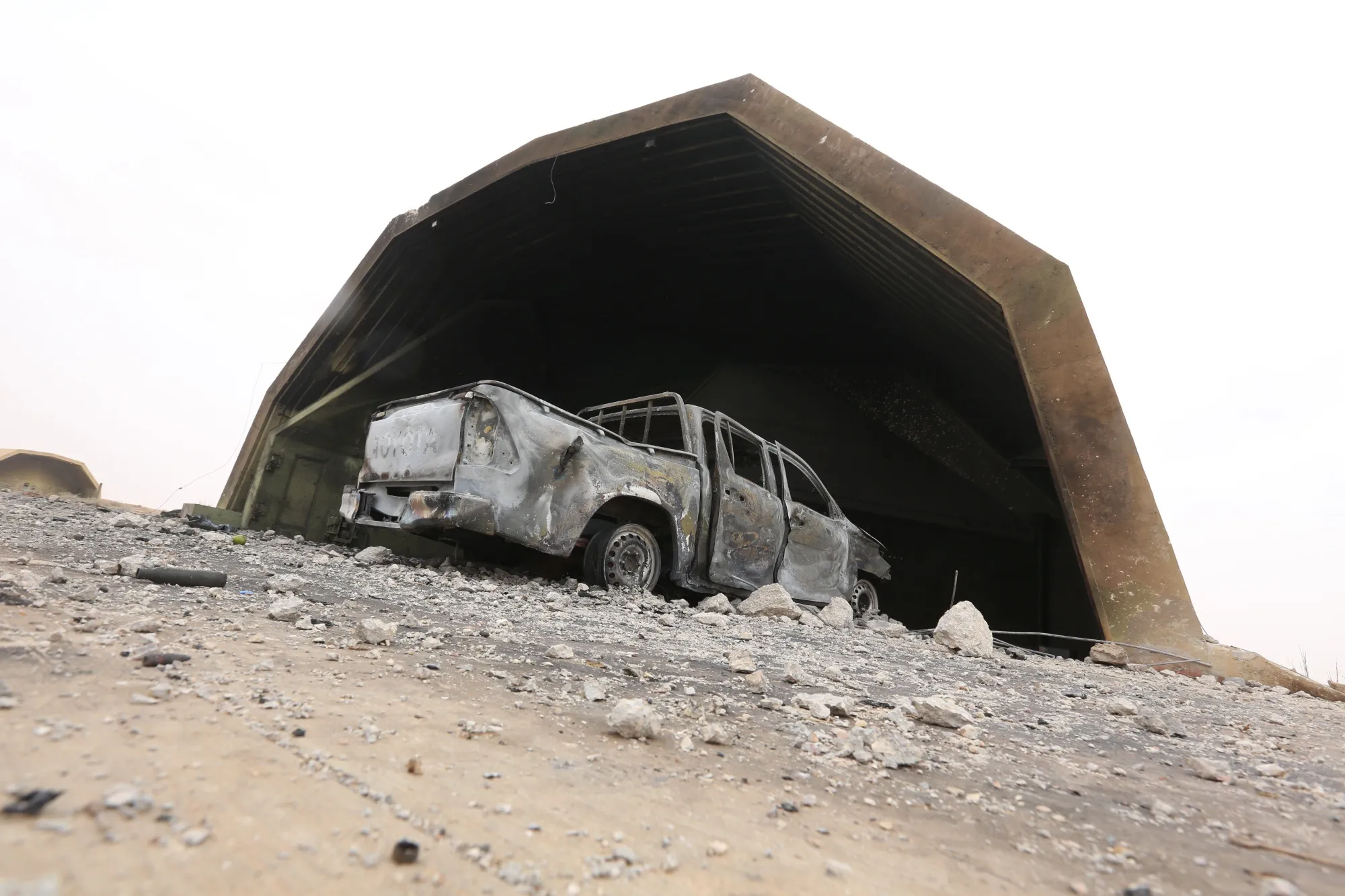 Libyan army retakes key airbase from warlord's forces