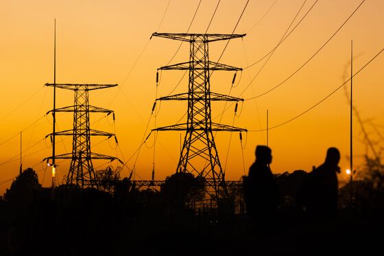 South Africa Set to Recruit ‘Bad Cop’ to Oversee Eskom Rescue