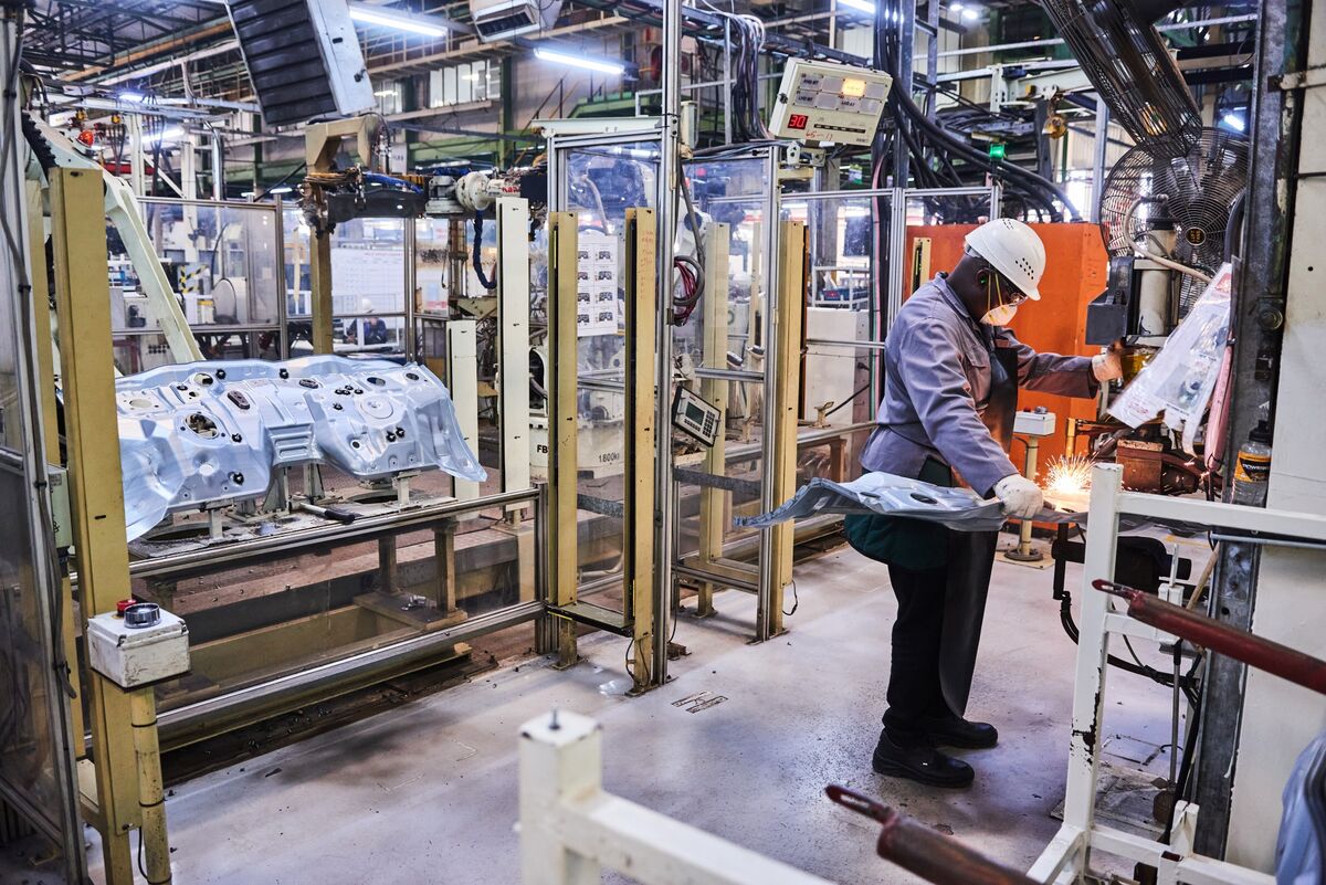 South Africa Factory Mood Dips as Iran War Deal Delays Purchases
