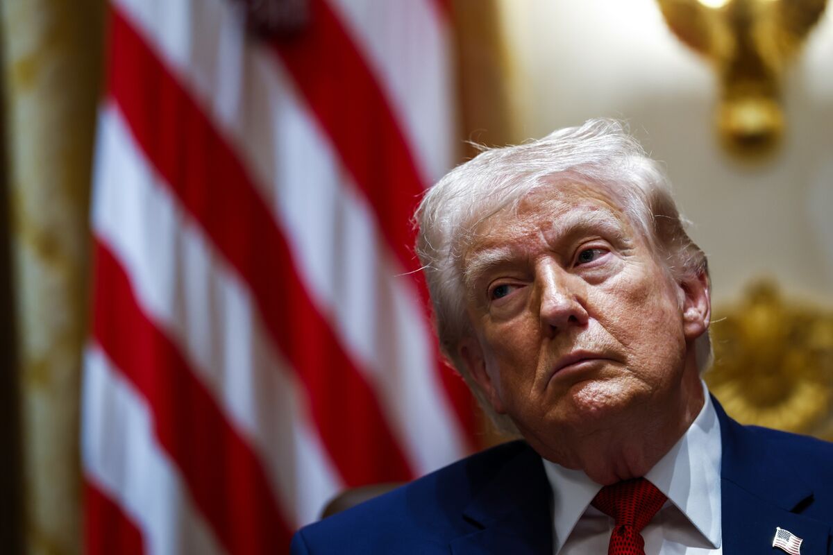 Stocks Sink as Trump Questions Possibility of Ceasefire Stocks Sink as Trump Questions Possibility of Ceasefire