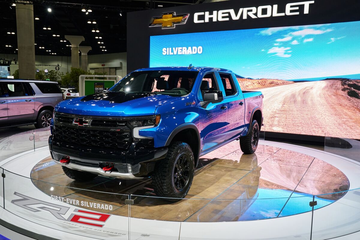 December Auto Sales Reports: Carmakers Close Out Rough Year (F, GM, STLA) -  Bloomberg