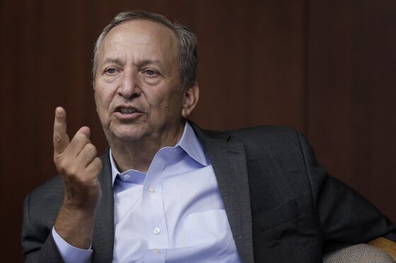 Larry Summers Says U.S. Economy Now Confronts ‘Japanification’
