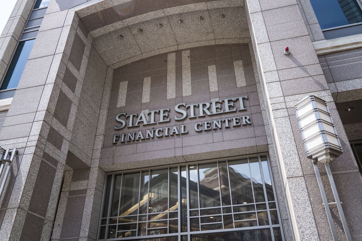 State Street Shelves Board Diversity Goals Amid DEI Backlash