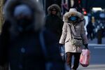 New York pedestrians endure frigid temperatures&nbsp;on Jan. 11, 2022.