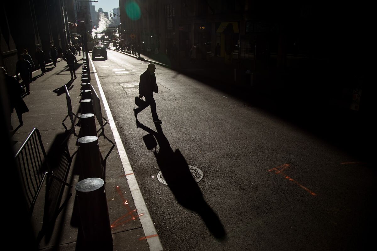 Private Equity Dealmakers Are Shunning Big Firms to Go It Alone