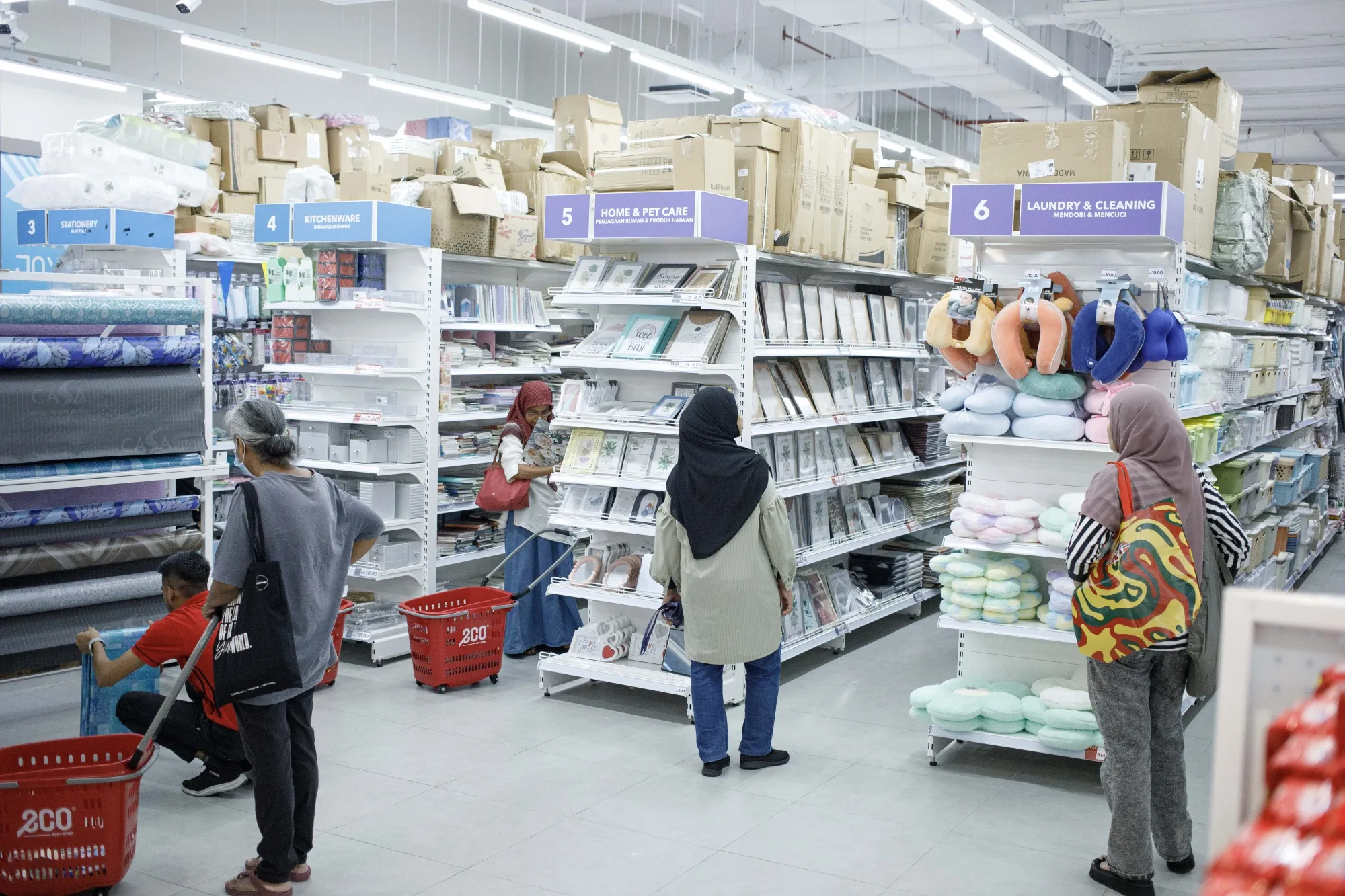 Eco-Shop, which sells everything from snacks to stationery and cleaning products,&nbsp;reported&nbsp;a 45% on-year increase in net profit to 61.7 million ringgit for the three-months through February.