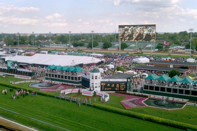 My Old Kentucky Jumbotron: The Derby Gets a Very Big Screen - Bloomberg