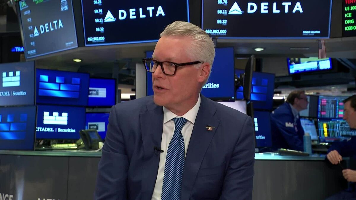 Delta Earnings Will Take Hit Due to Shutdown, CEO Says
