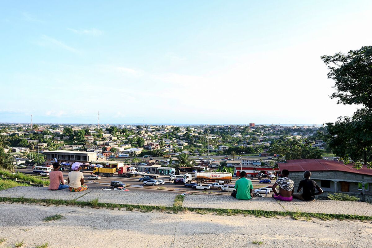 ⚫️ BLOOMBERG: Fitch Ratings abbassa il rating creditizio del Gabon in zona junk per deficit governativi e calo della domanda di debito