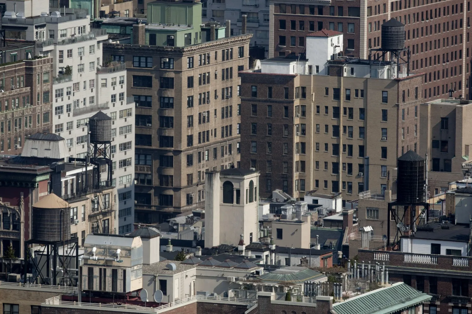 NYC Office Leases Lowest Since 2009 on Wall Street Cuts