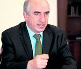 Colombia Lifts Key Rate to 20-Year High to Tame Soaring Inflation