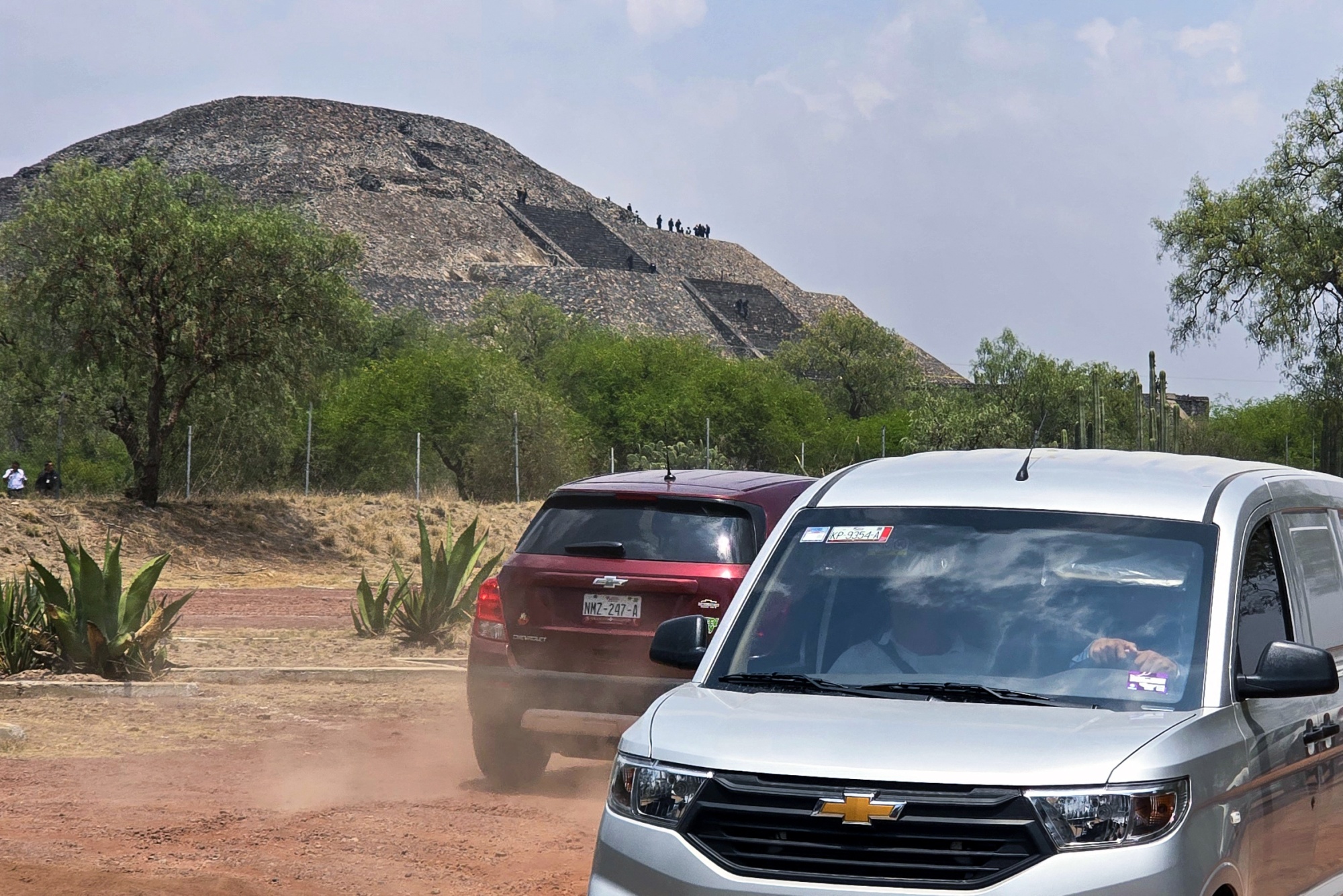 Police officers work on the Pyramid of the Moon at the Teotihuacan archaeological zone following a shooting in Teotihuacan, State of Mexico, on April 20. Photographer: Valentina Alpide/AFP/Getty Images