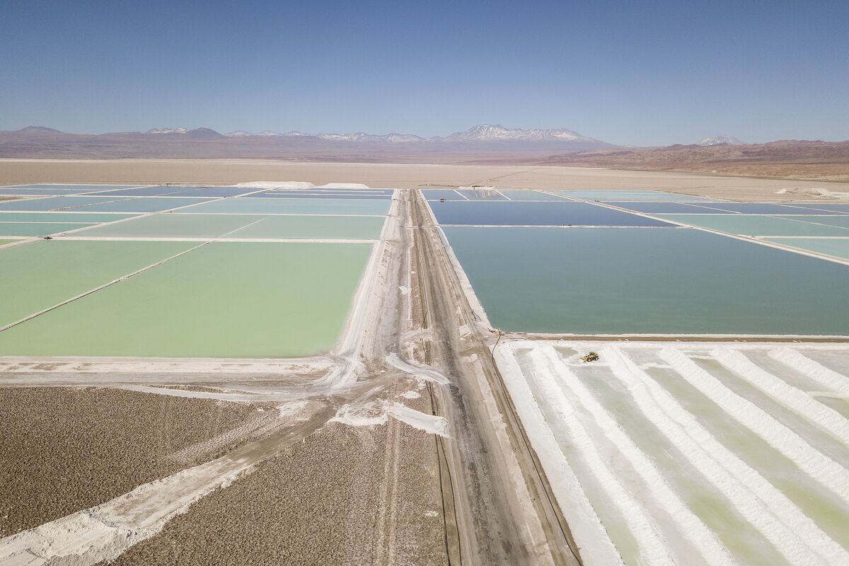 Chile Lithium Projects Likely to Exceed Government Targets - Bloomberg