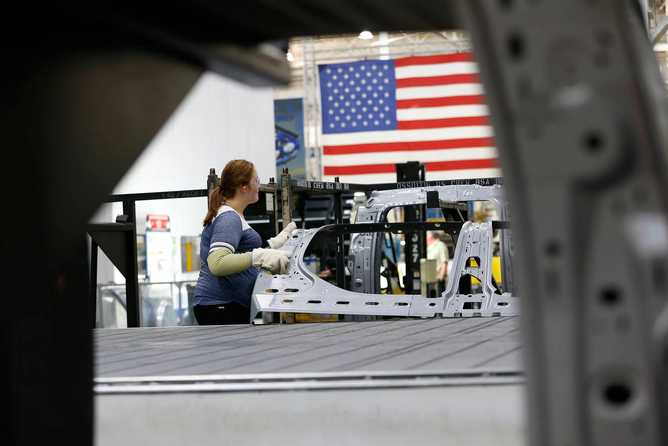 1492629361_Factory-USA-jobs-worker-flag