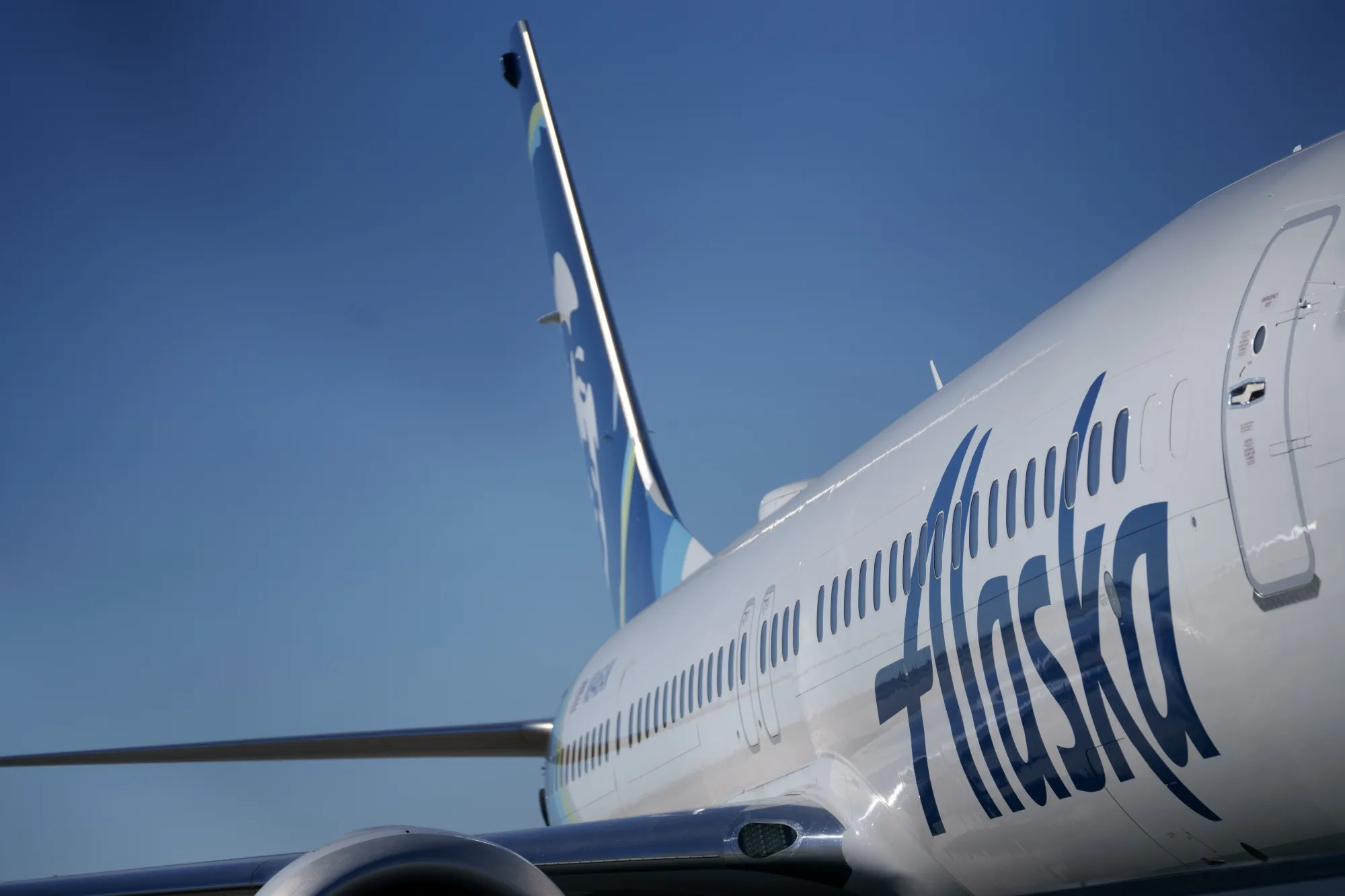 Moody’s Ratings&nbsp;lowered the Alaska Air Group Inc.’s&nbsp;issuer rating to Ba1,&nbsp;the highest level of speculative grade.