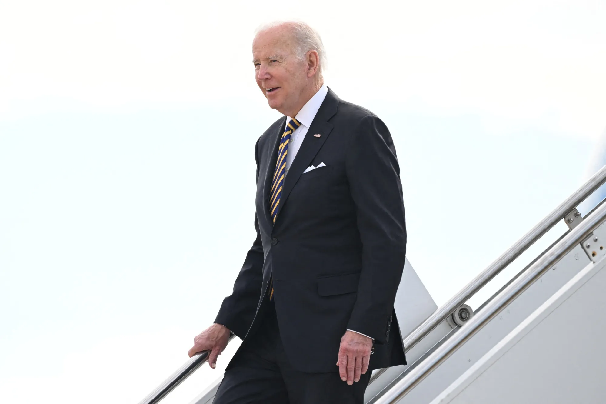 Joe Biden disembarks from Air Force One upon arrival in Cambodia's Phnom Penh International Airport on Nov.&nbsp;12.