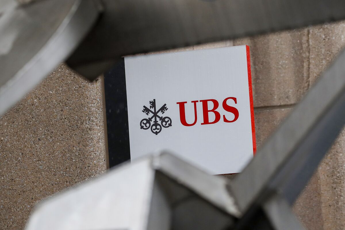 UBS Has $200 Million Exposure to Russian Assets in Loans to Rich ...