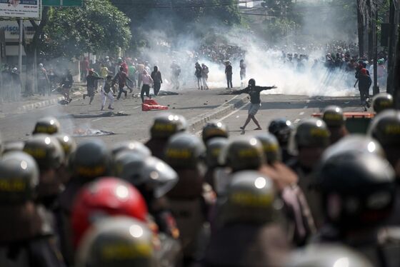 Protesters Killed as Indonesia Post-Election Rally Turns Violent